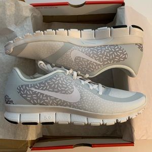 Nike Free 5.0 White Platinum Silver V4 Confetti